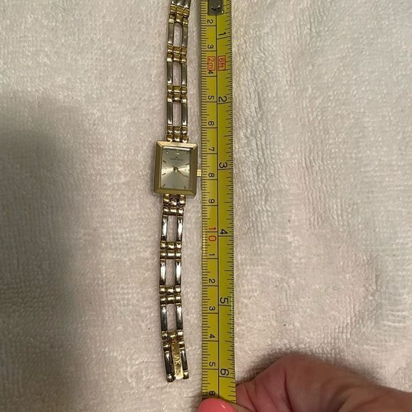 Anne Klein Ladies watch-Gold and Silver. Pretty!! - Picture 5 of 6